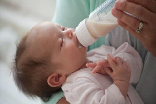 سفارش هایی درباره ی حساسیت به شیر در نوزادان