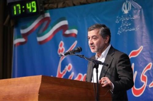 تعداد اساتید پس از انقلاب رشد مناسبی پیدا کرده است