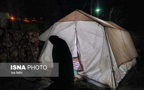 تجهیزات پزشكی زلزله زدگان سی سخت تامین و تحویل گردید